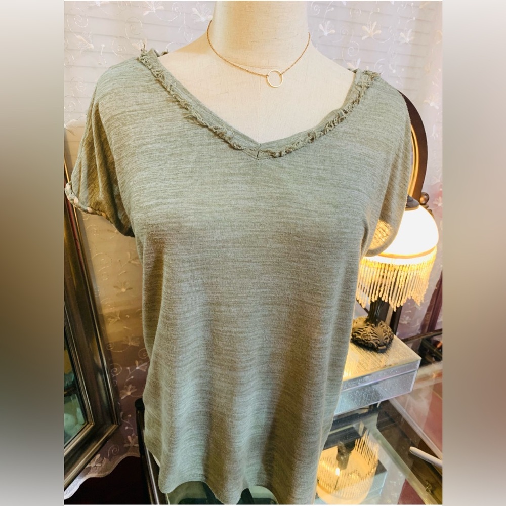 Miss Me Olive Green Frayed V-Neck Short Sleeve Top